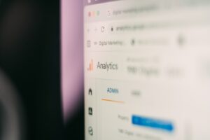 Ilustrasi jasa SEO agency yang dapat membantu meningkatkan visibilitas website. (Sumber: Unsplash)