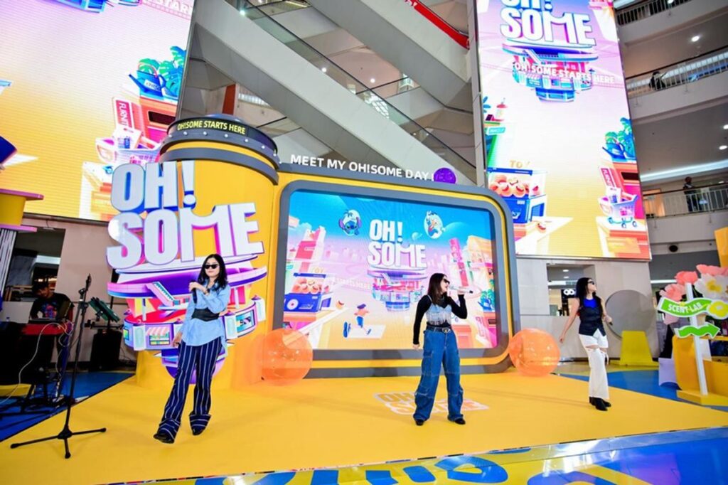 Acara grand opening OH!SOME yang mengundang antusias positif dari media. (Sumber: detikfinance)