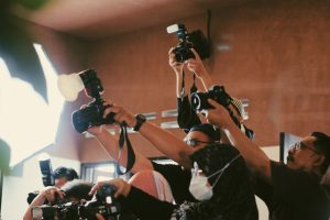 Ilustrasi media gathering. (Sumber: Pexels)